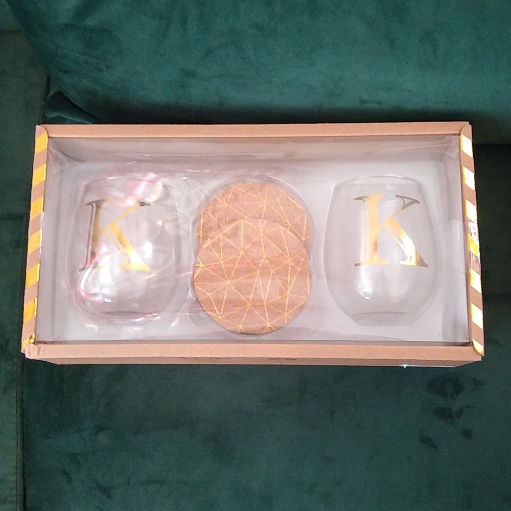 Stemless wine glass set with K initials